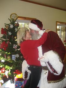 Click image for larger version

Name:	Santa 2010 002.jpg
Views:	113
Size:	89.2 KB
ID:	1155