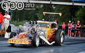 Click image for larger version

Name:	ChrisM's Drag Car2.jpg
Views:	99
Size:	58.3 KB
ID:	3978