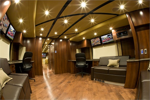 Name:  Featherlite Interior M-Rear-Lounge-Alt.jpg
Views: 370
Size:  62.1 KB